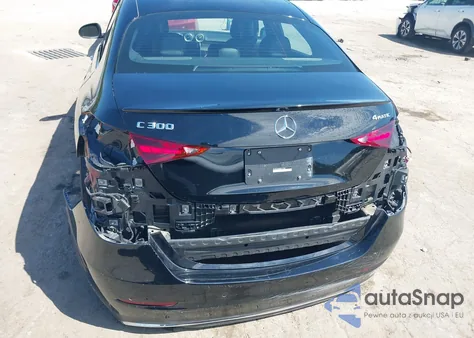 2022 Mercedes-Benz C 300 4Matic z USA, uszkodzony, nr VIN W1KAF4HB6NR017006